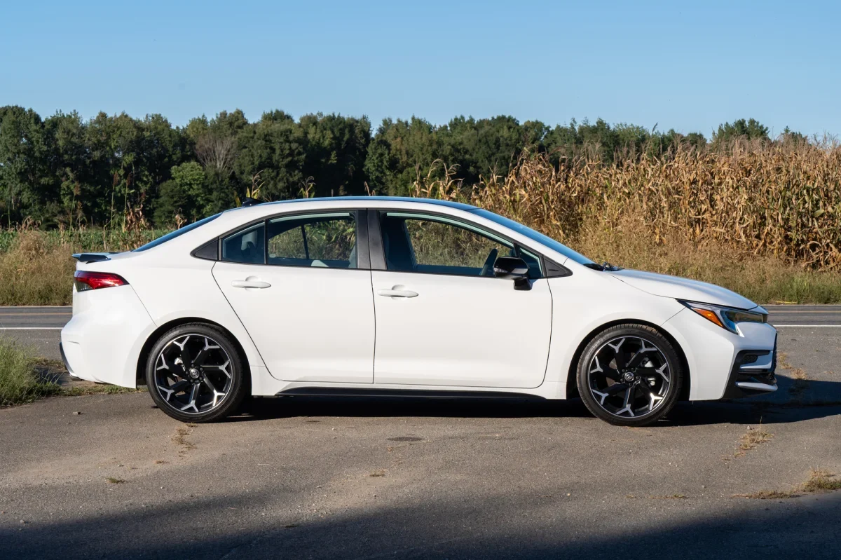 Toyota Corolla şəkil 3